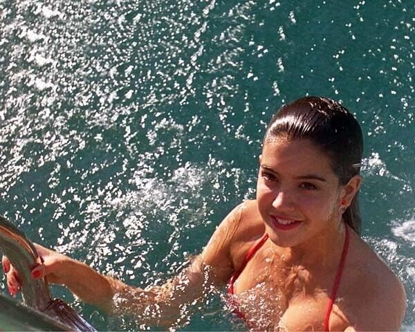 Phoebe Cates içinde kırmızı bikini içinde havuz hızlı Times at Ridgemont yüksek 8x10 fotoğraf
